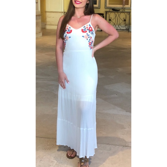 white maxi dress size 24